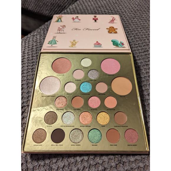 NIB Too Faced Merry Merry Makeup Face and Eye Palette Gift Set - Picture 4 of 4